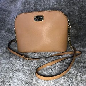 MICHAEL KORS CINDY DOME CROSSBODY